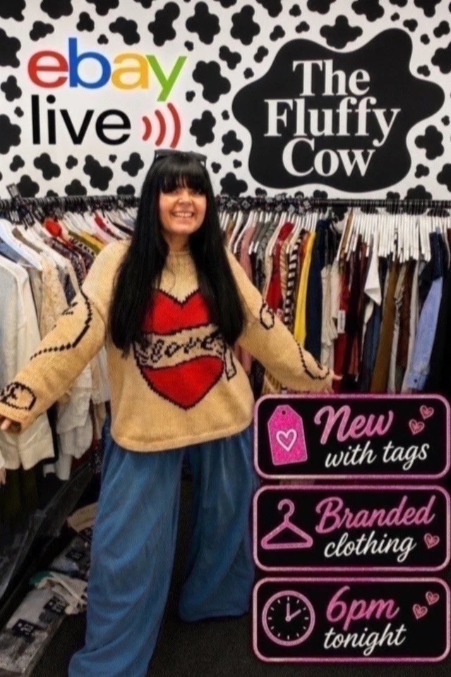 🐮🖤 | The Fluffy Cow Live Show | New With Tags | Branded Fashion 🐮🖤