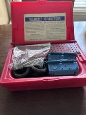 VINTAGE 1970s GILBERT ERECTOR SET w/Hard CASE 95+ Pieces And Screws & Nuts