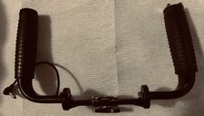 HASSELBLAD DOUBLE HANDGRIP FLASH GRIP BRACKET 46132 -Very Good Condition