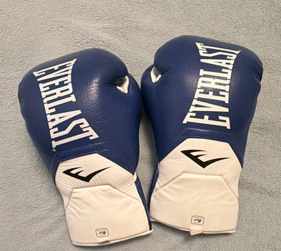 Everlast Pro MX Boxing Gloves Lace-Up Blue and White 8oz 