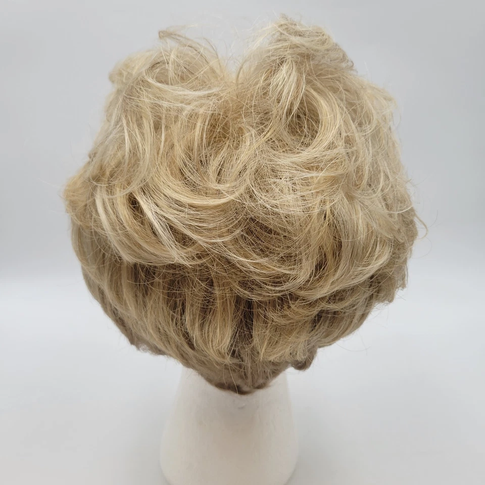 Gabor Flexlite Everyday Elegant Synthetic Wig Avg Used Blond - Image 4 of 4