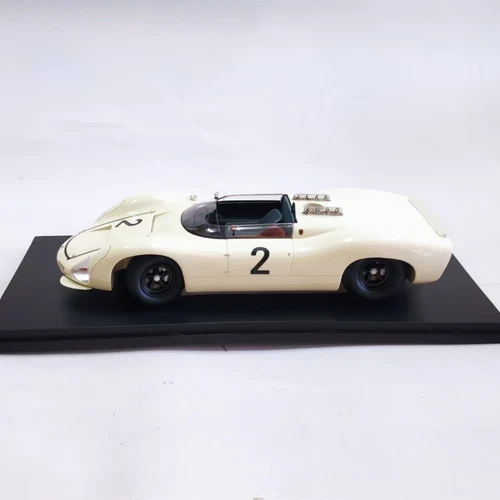 Matrix 1/18 model Porsche 910/8 Bergspyder #2 Stommelen 1967 - Picture 2 of 6