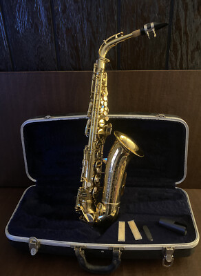 CONN SAXOPHONE  MEXICO  SERIAL #  N 80269 / AS-IS With Hard Case