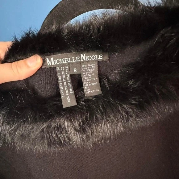 Blusa vintage años 90 ribete de piel para mujer talla pequeña negra Michelle Nicole glam elegante Foto 4 de 4