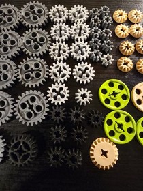 LEGO Technic Gears Assorted Lot 3648 4019 10928 50+ pieces