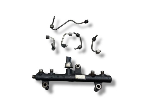 Ford Kuga I 2010 Kraftstoffverteiler Einspritzleiste Verteilerrohr UFDA MDV96645