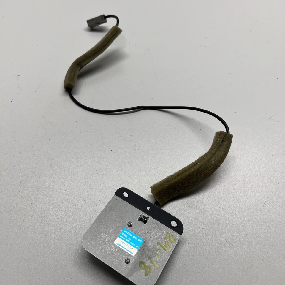 Honda Civic 2008 híbrido navegación radio antena GPS 39835-SNA-A011-M1 OEM Foto 3 de 4