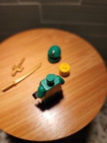 LEGO NINJAGO Lloyd Minifigure Robe Tournament of Elements 70749 w/ Weapons