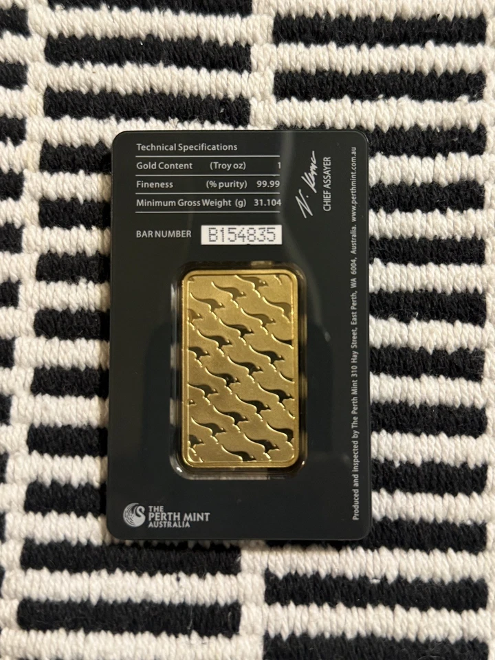 Barra de oro fino de 1 oz de la Casa de la Moneda de Perth .9999 Foto 2 de 2