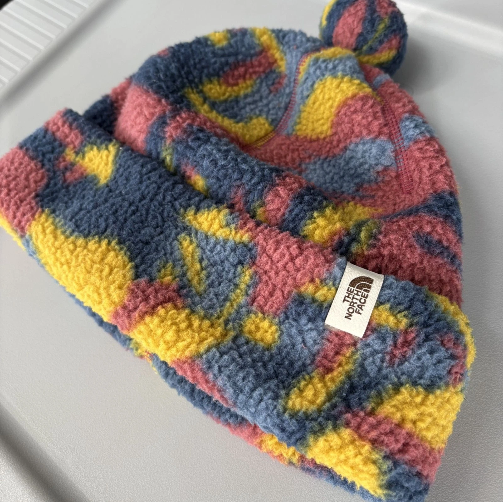 The North Face Cragmont Fleece Beanie With Pom L/XL Shady Blue Dazzle Camo Hat
Opens in a new window