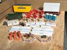 1:50 / O Scale Diorama Accessories Lot For Construction Layouts / Diecast, etc.