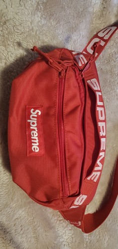 supreme waist bolsa red