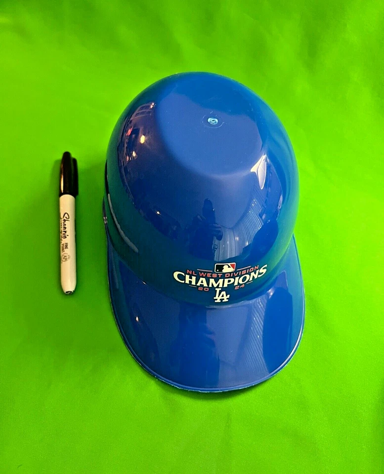DODGERS (NL West Division Champions) LG Blue HELMET BOWL Souvenir 2024🔥¡RARO!! Foto 2 de 2