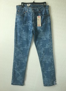levi's blue camo jeans