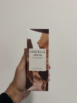 SKIN1004 Madagascar Centella Probio Cica Essence Toner 210 ml brand new