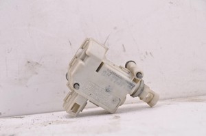 VW GOLF VI 5K1 1.6 TDI Tankverschluss 5K6810773A 1.60 Diesel 77kw 33781286