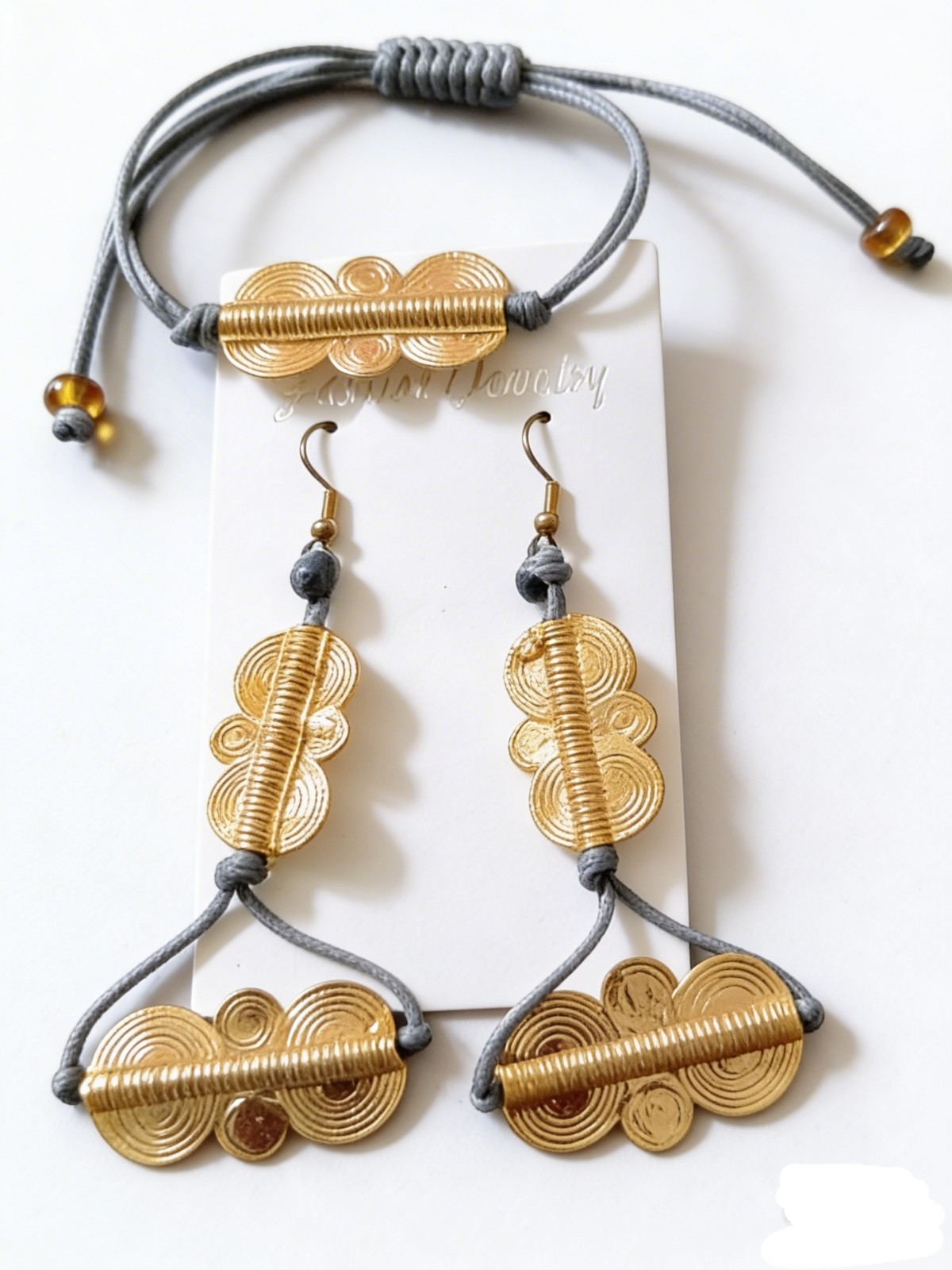 Ensemble bijoux style ethnique : ajustement parfait sans irritation cutanée - 4