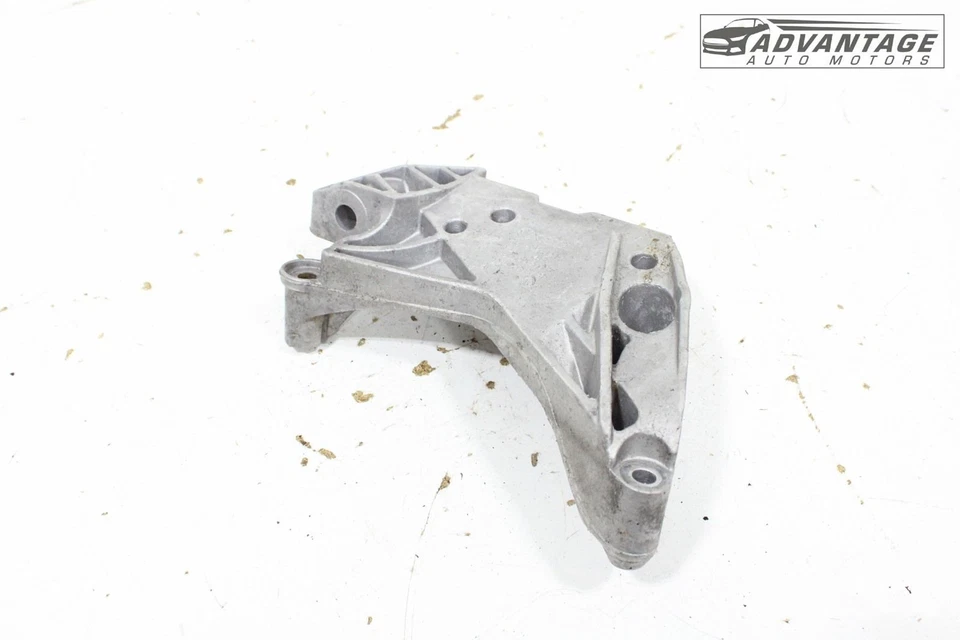 AUDI A3 QUATTRO 2009-2020 MOTOR 8V SOPORTE MONTAJE LATERAL DERECHO OEM Foto 3 de 4