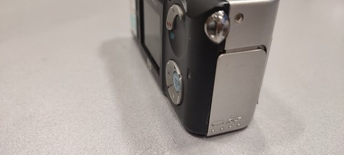 HP PhotoSmart M307 3.2 MP Digital Camer 3X Optical Zoom Not Working For Parts - Picture 7 of 9