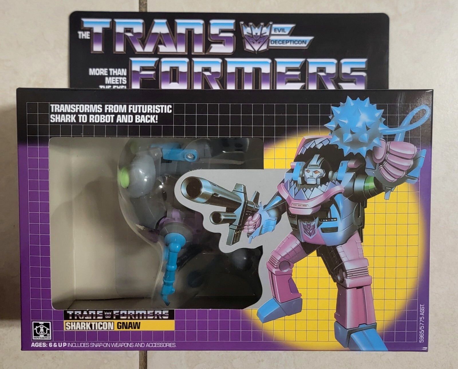 TRANSFORMERS G1 GNAW US SELLER MISB RARE! DECEPTICON SHARK TOY ROBOT SHARKTICON