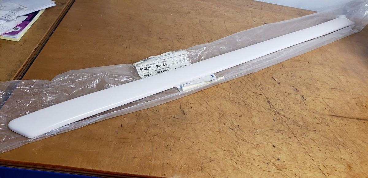 15947746 Chevrolet GM OEM Uplander Side Sliding Door-Body Side