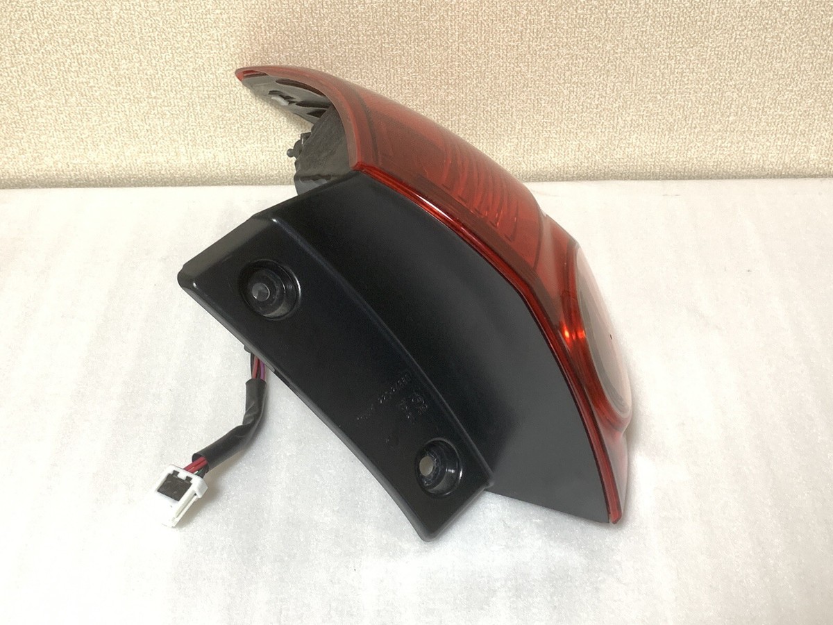 Nissan AD Van Familia Genuine Right Tail Light Lamp KOITO-220