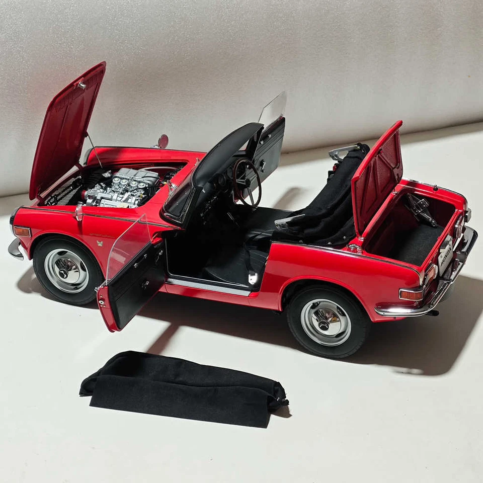 RARE 1/6 G & P S800M Convertible 1969 Diecast Model Car sound & light edition - Image 3 of 4