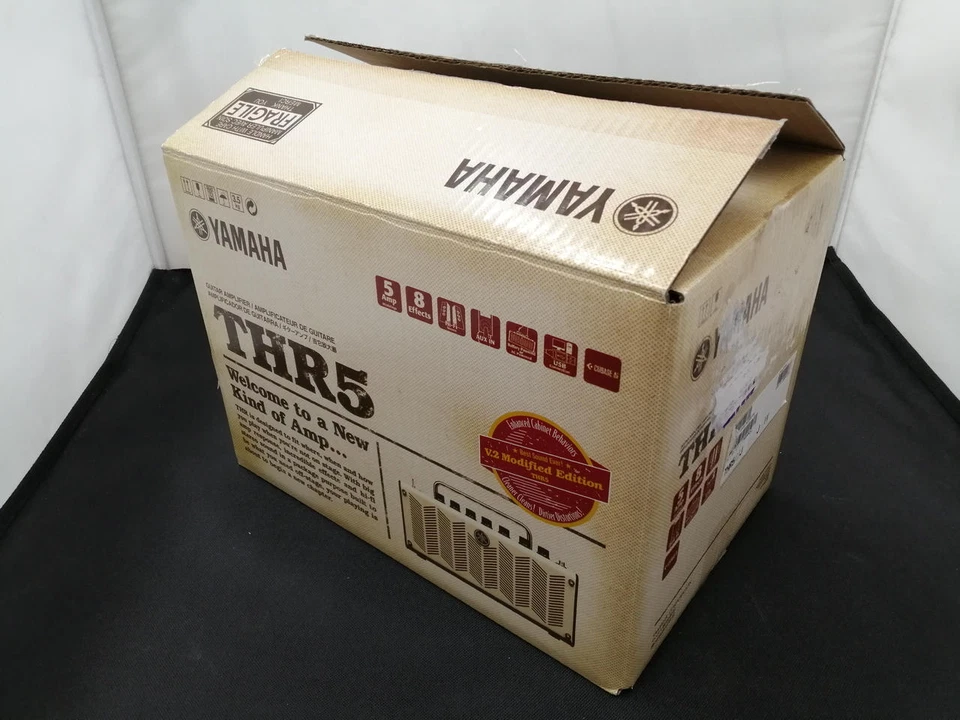 (Used) Yamaha THR5 10-Watt Stereo Acoustic Guitar Amplifier - Image 2 of 4