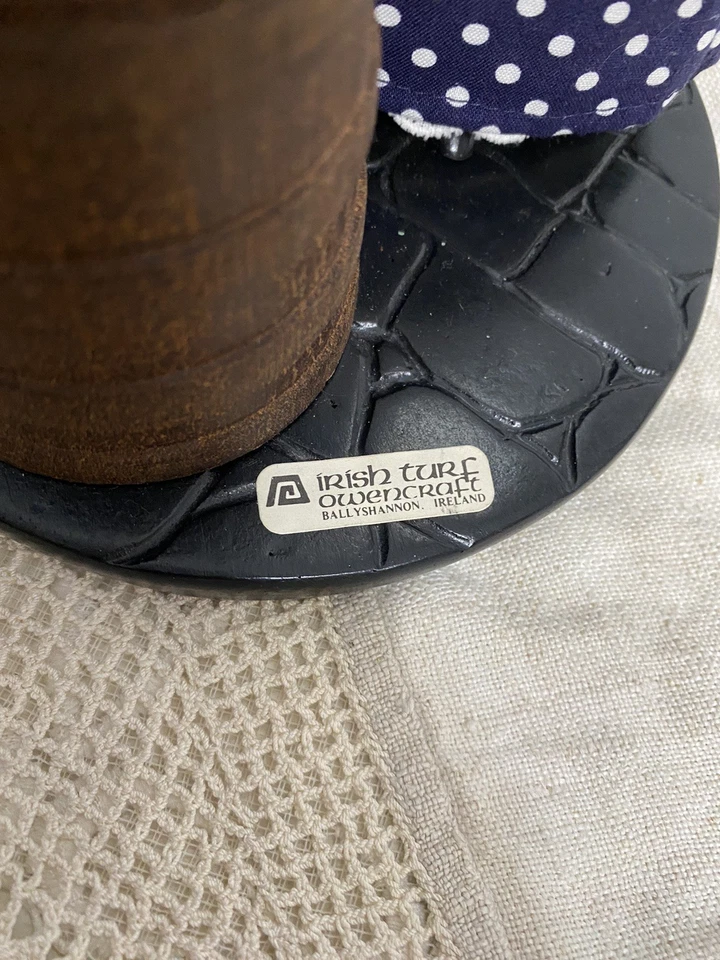 Vintage Doll Molly, Churning Butter - Image 4 of 4