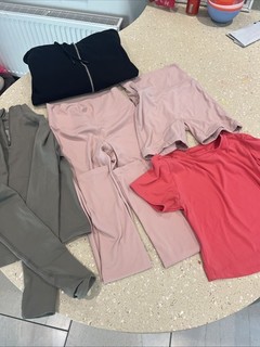 Women’s/girls Gym Gear Bundle Size Xs Excellent Condition