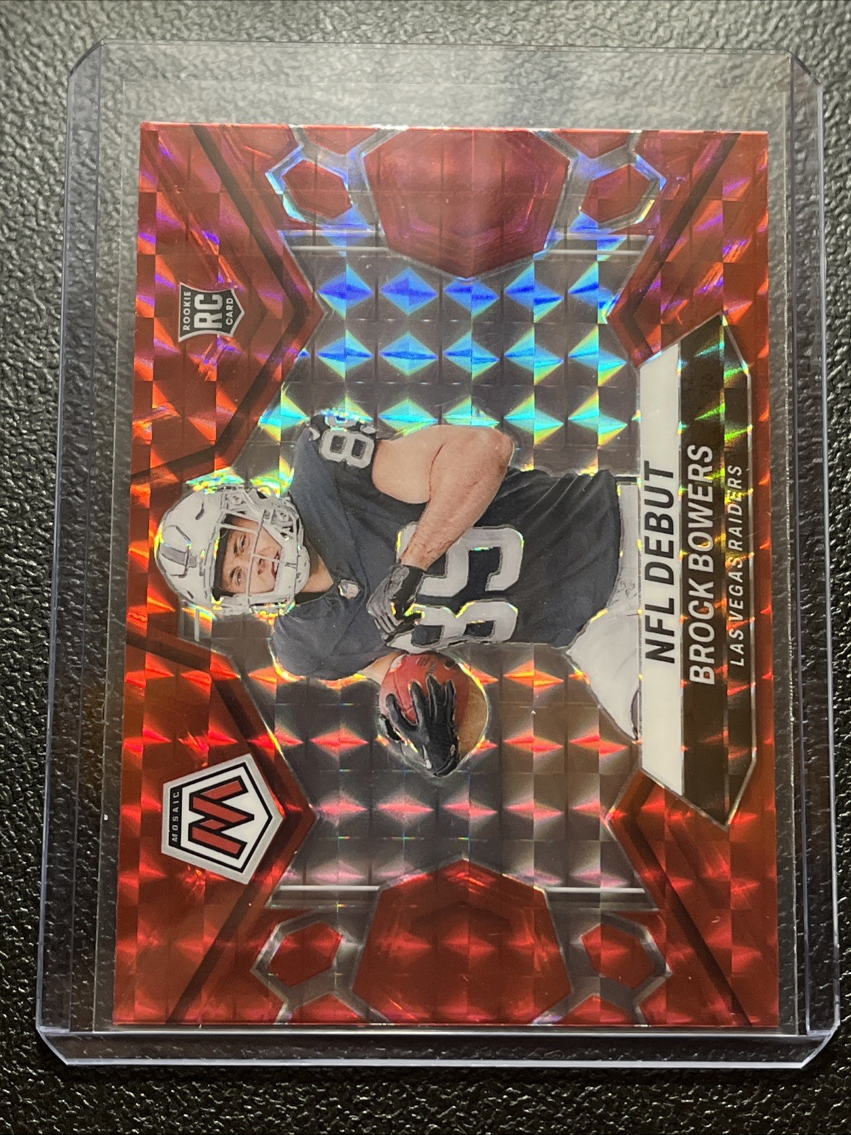 2024 Panini Mosaic Red Brock Bowers RC NFL Debut