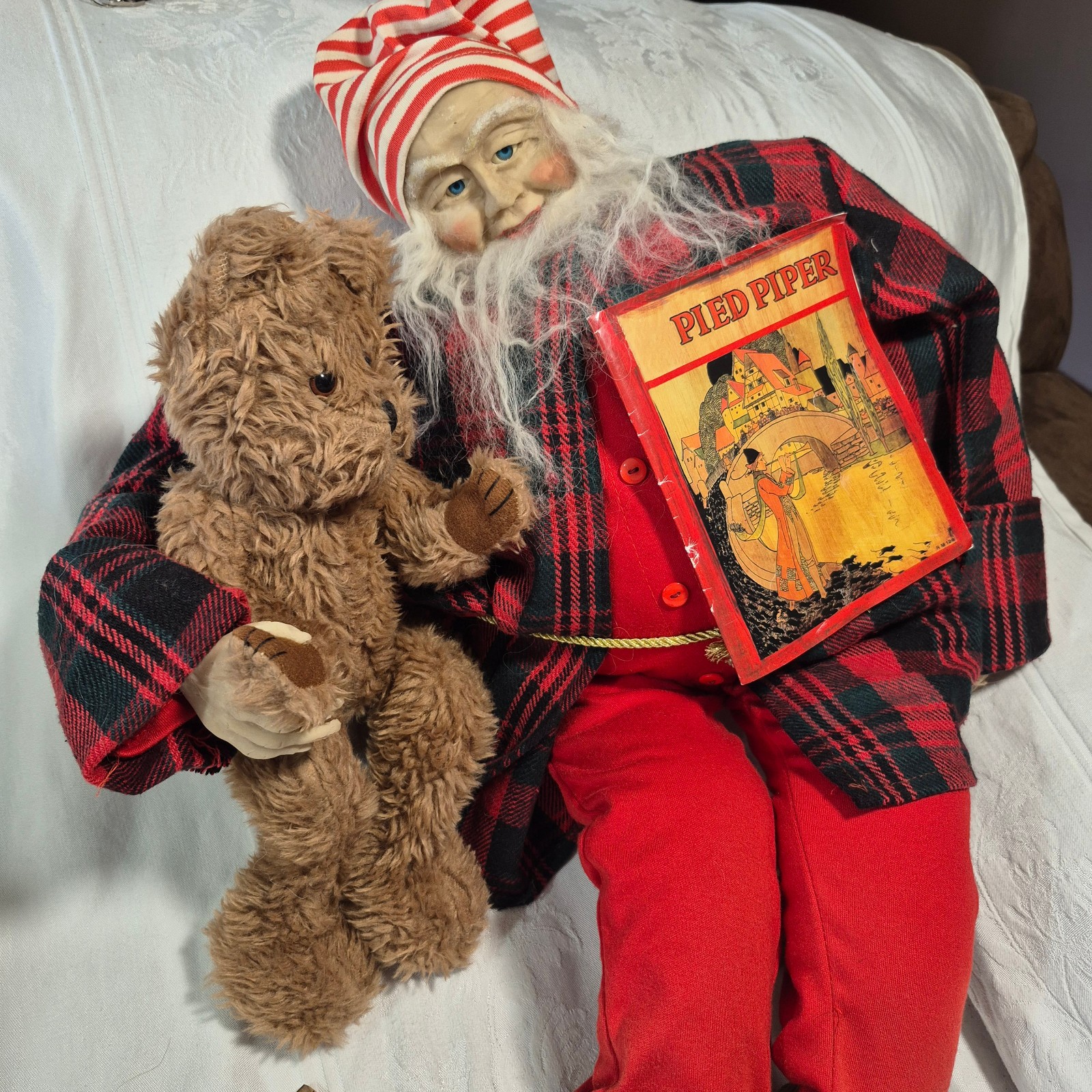 Vtg 24" K & K Interiors Inc Shelf Sitting Santa w/Bear