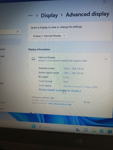 7023 Latitude E7250 w/charger.i5 5th gen.8GB.128GB mSata SSD.12.5".W11. - Picture 7 of 8