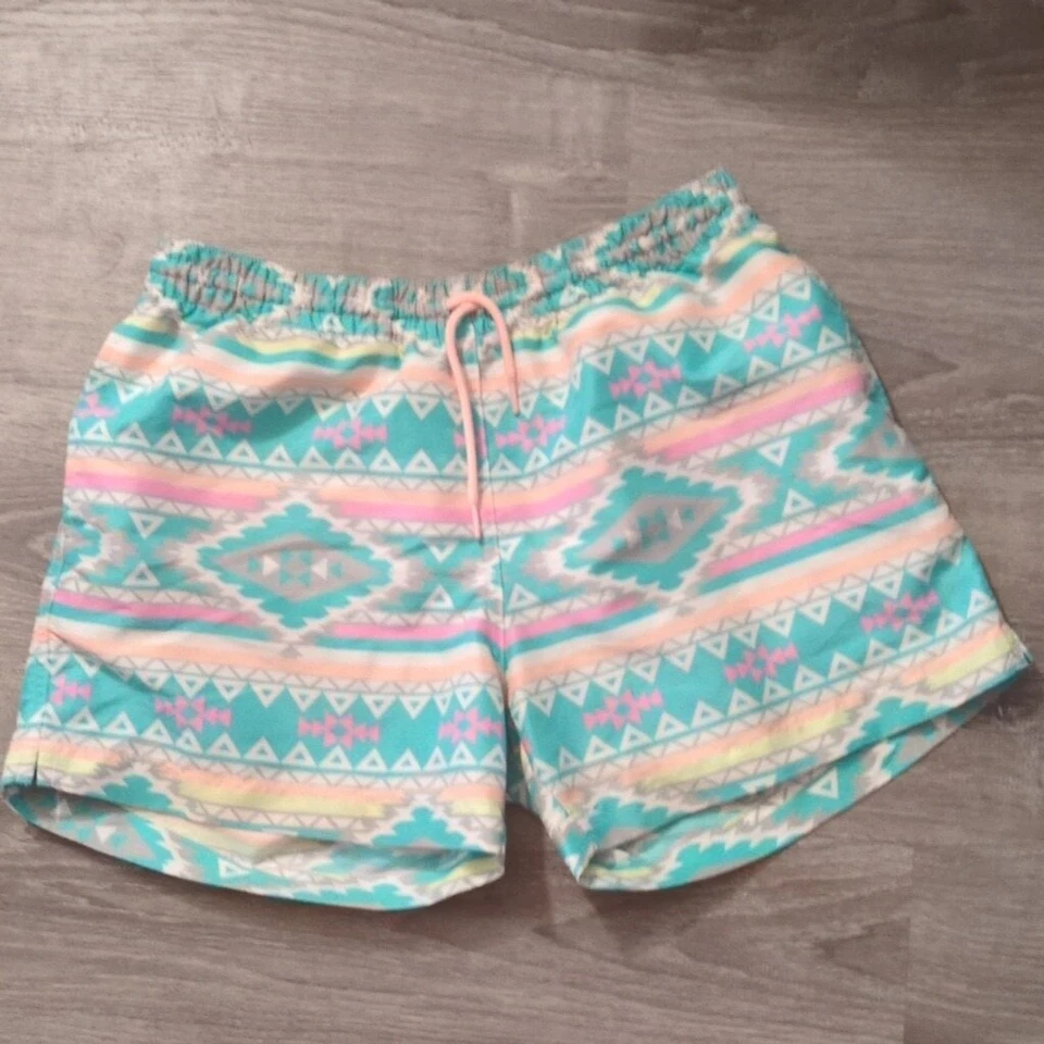 Chubbies en Fuego Aztec print swim trunks size Medium - Image 2 of 4