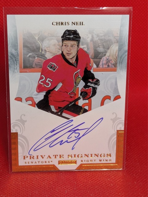 2010-11 Panini Luxury Suite Private Signings Chris Neil #CNE Auto