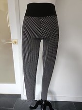 Booty Enhanced Leggings Size M