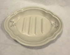 Pfaltzgraff Stoneware Heirloom Soap Dish 4.5 in. x 6 in.