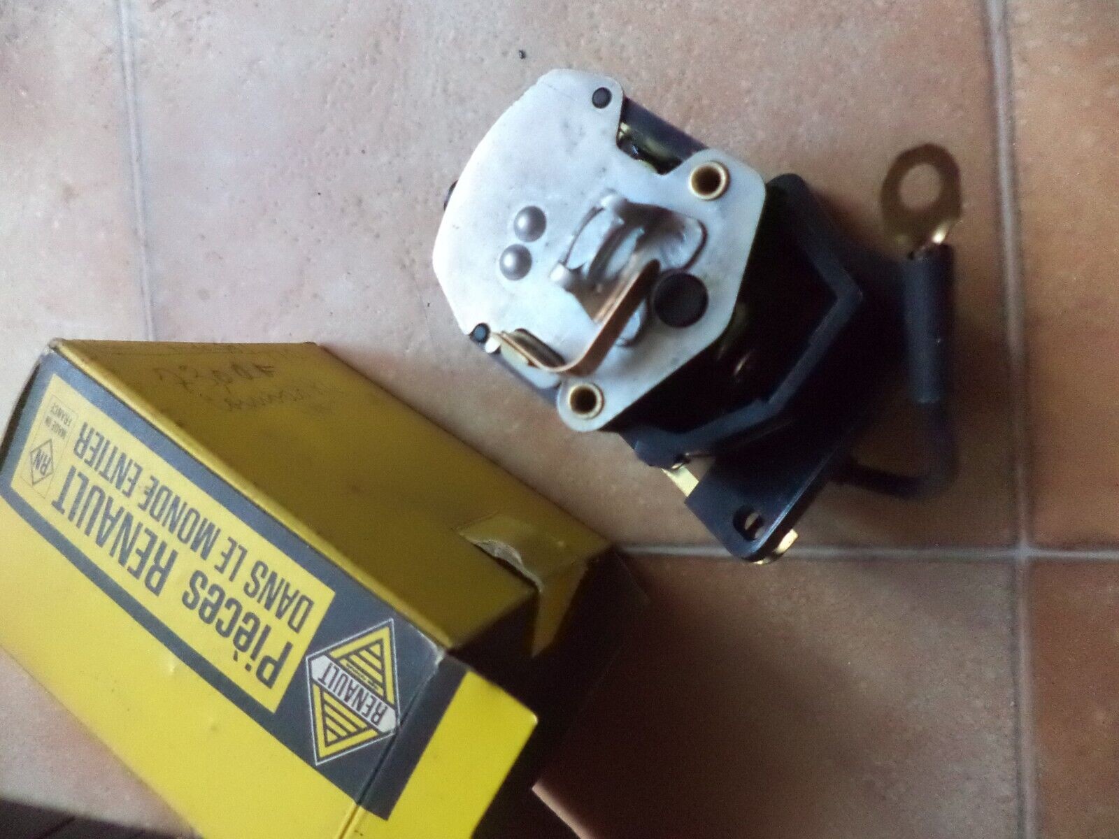 Commodo Renault 4L Jaeger neuf 7701000041 interrupteur phare clignotant de rechange