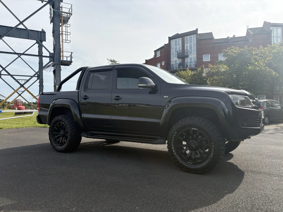 Volkswagen Amarok 2.0 Tdi HIGHLINE 4MOTION Black Manual Diesel 2012 - Image 4 of 4