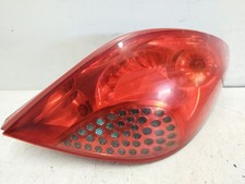 Feu arrière Peugeot 404