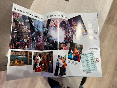 Euro Disneyland Paris Winter 1992-1993 Guide Book | eBay