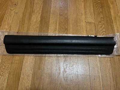 MR417191 Driver Scuff Plate Mitsubishi Evolution 8/9 2003-2006 Evo