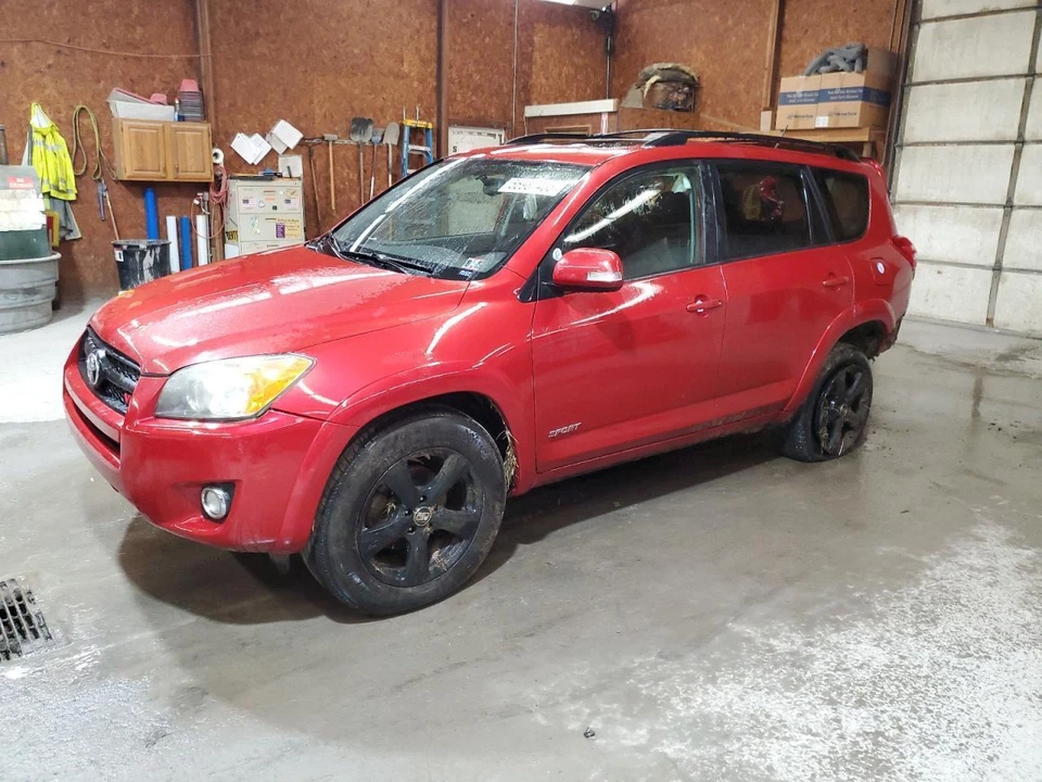 Used Upper Grille fits: 2009 Toyota Rav4 upper Sport model 3.5L w/o spare tire U Foto 3 de 4