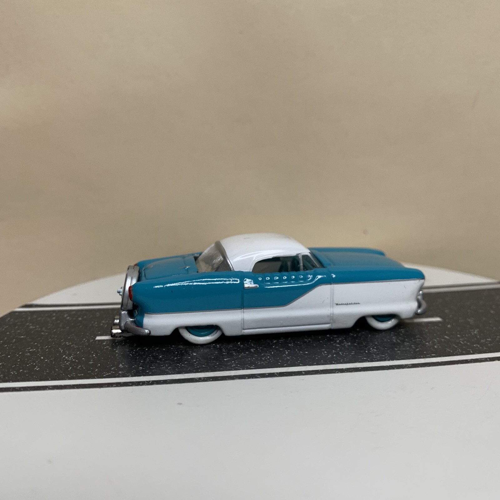 Johnny Lightning 1:64 Nash Metropolitan Blue White Two-Tone Lowrider Diecast