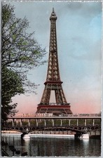 PARIS, France RPPC Postcard  La Tour Eiffel et le Pont e Passy  Tinted Photo