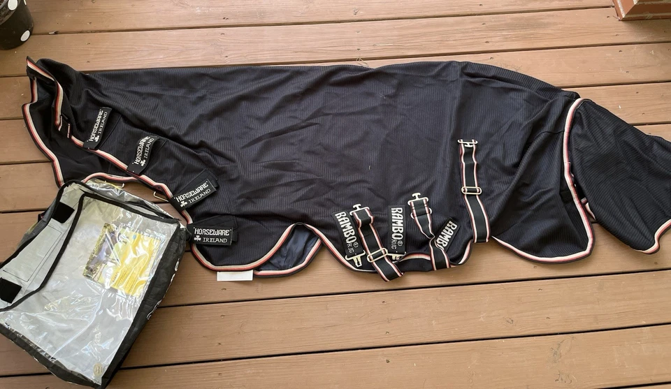 NUEVO $149 Horseware Ireland Rambo Pony Mini Dustbuster Alfombra de Espectáculo Negro Naranja 48 Foto 2 de 4