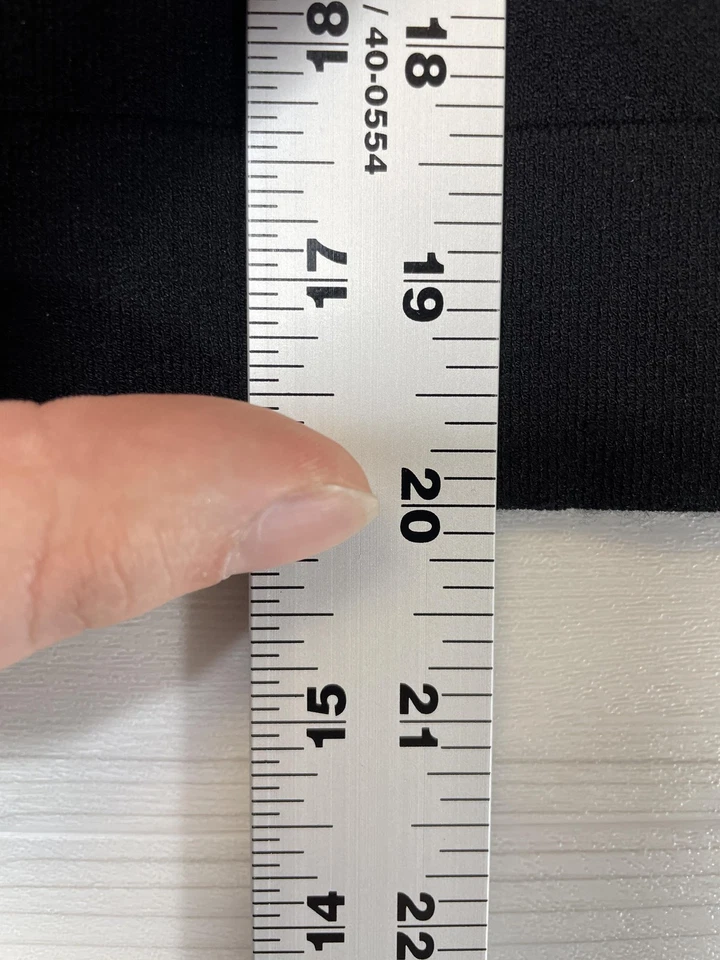 Ann Taylor Sweater Womens Medium Black Sleeveless Knit Tank Top Shell Crewneck - Image 4 of 4