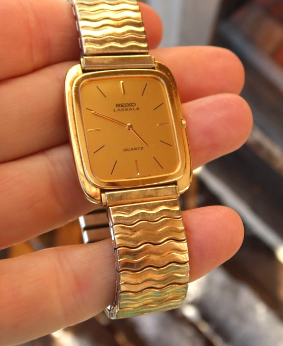 R2 Tone Men's Square Lassale 9300-5009 Seiko Wristwatch Dress Gold Watch Vintage - VintageWatches.PK R2 Tone Men's Square Lassale 9300-5009 Seiko Wristwatch Dress Gold Watch Vintage - vintagewatches.pk