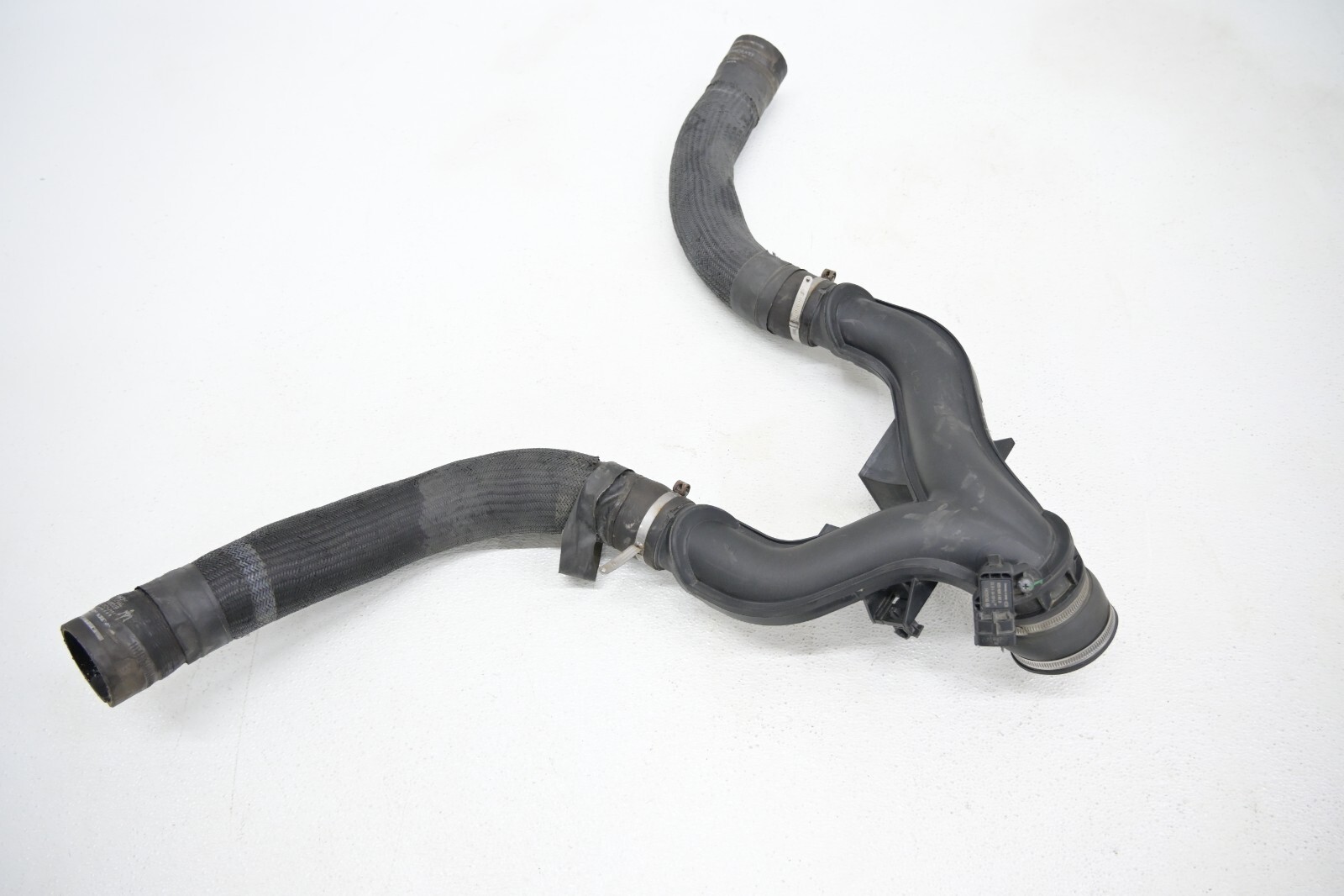⭐ 14-17 Maserati Ghibli S Quattro Engine Air Intake Manifold Inlet Sleeve Oem