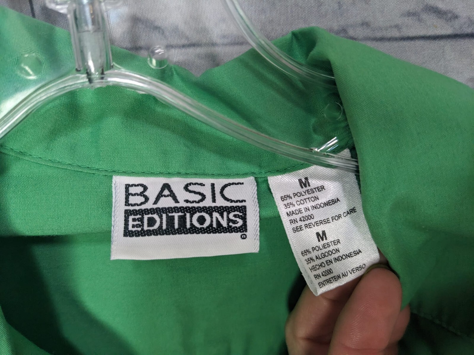 Basic Editions Women's Green Button-up Collared T… - image 5